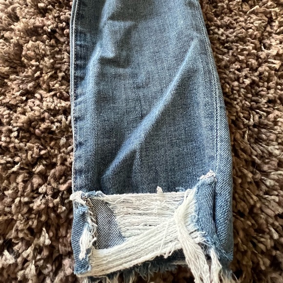 AMAZING Pair of Joe’s Jeans! - Picture 5 of 8